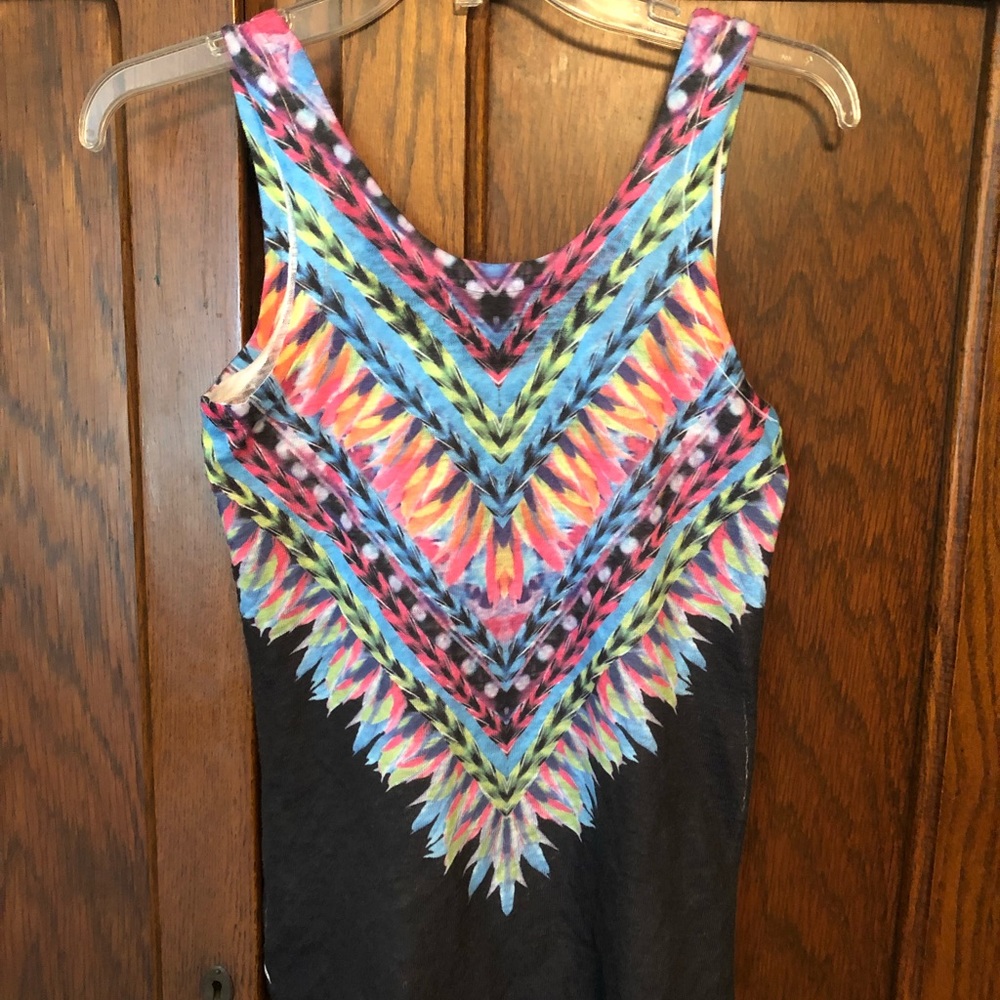 Women’s feather print tank top